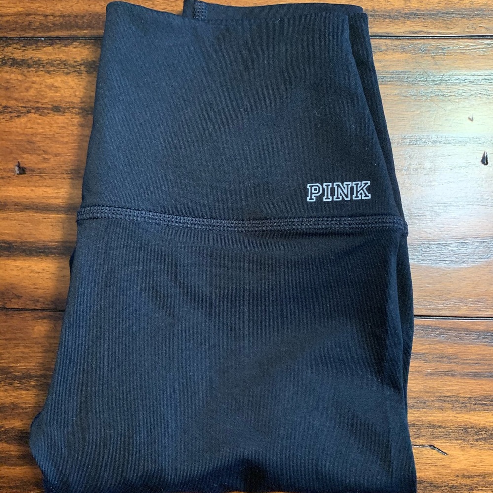 VS/Pink Ultimate Black Leggings
